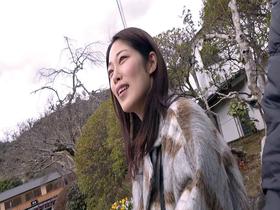 人妻Resort みなは31歳 サンプル動画サムネイル